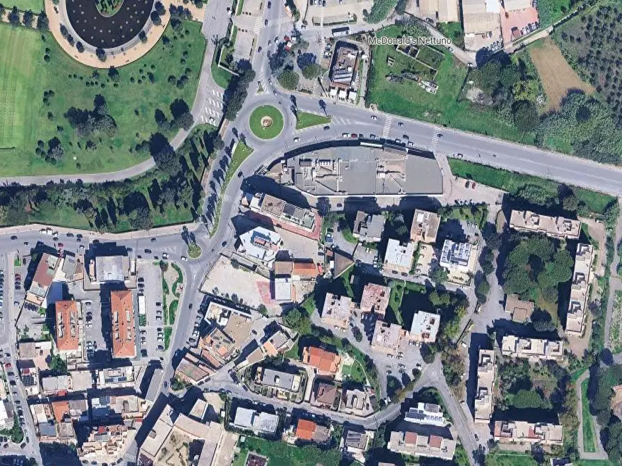Immagine 3 di Ufficio in vendita  in Via Santa Maria a Nettuno