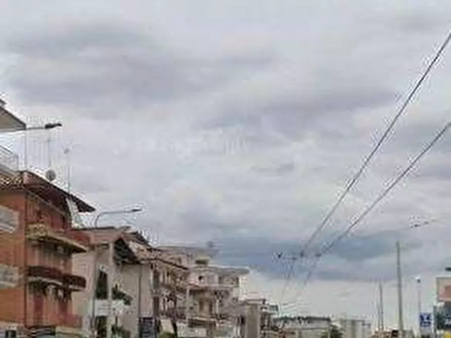 Immagine 4 di Negozio in vendita  in Viale Kennedy a Aversa