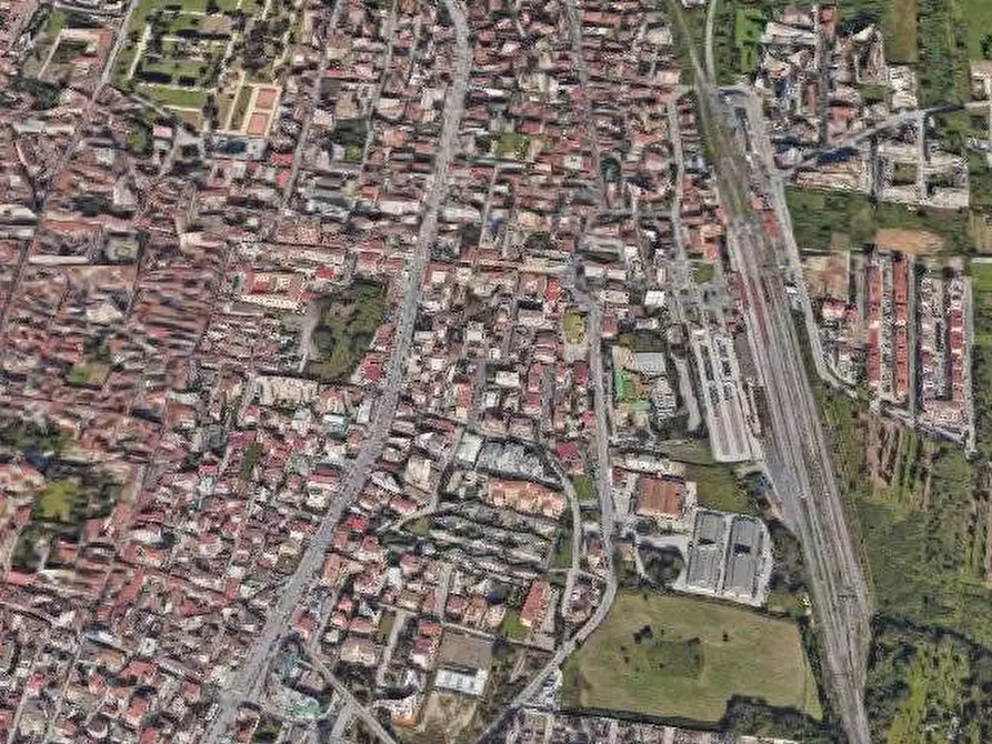 Immagine 7 di Negozio in vendita  in Viale Kennedy a Aversa