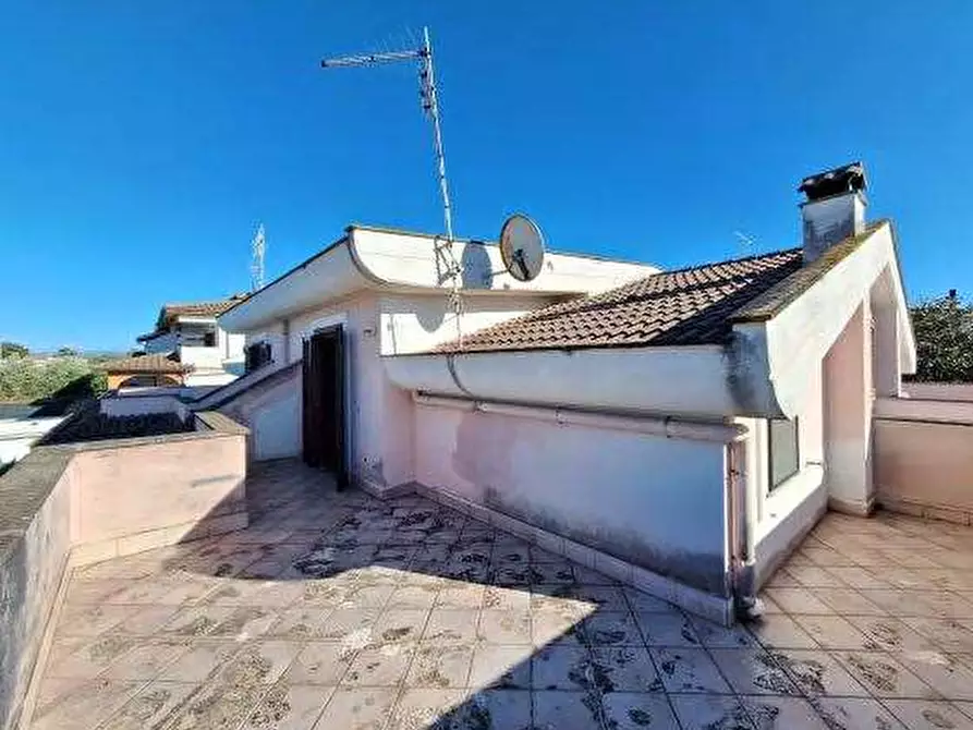Immagine 4 di Villa in vendita  in Via Pistoia a Ardea