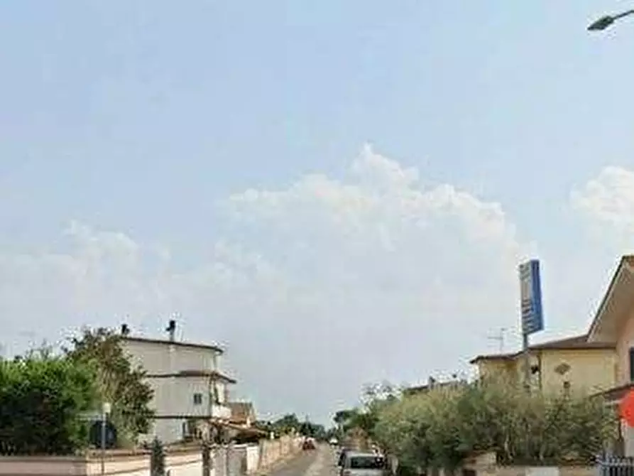 Immagine 11 di Villa in vendita  in Via Pistoia a Ardea
