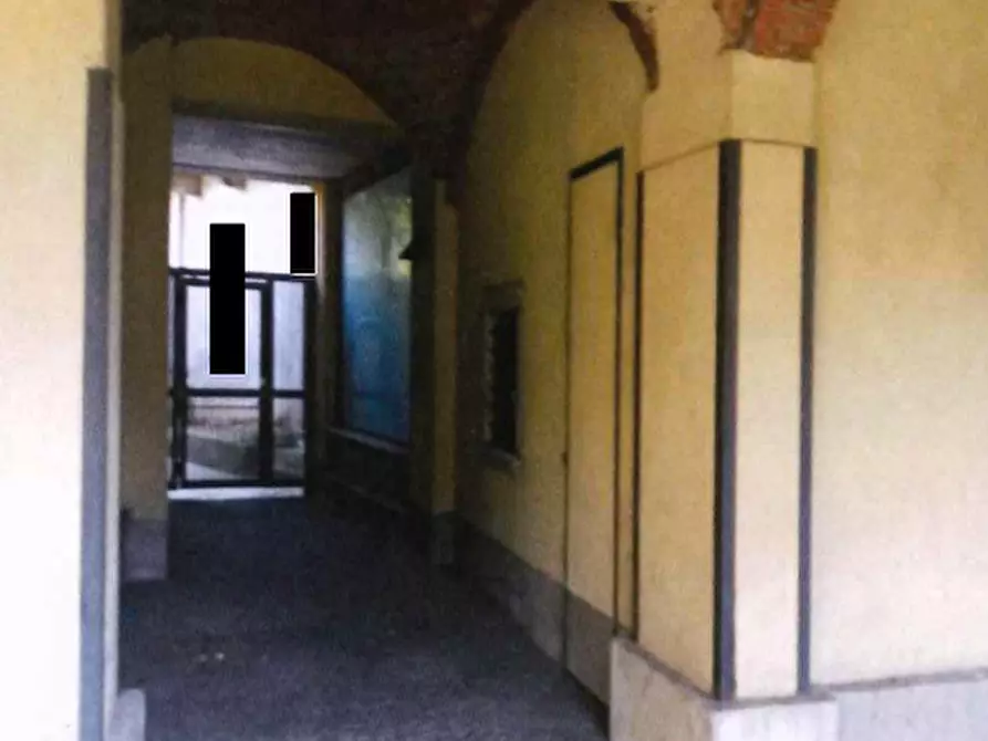Immagine 2 di Negozio in vendita  in Via Cava di Sopra a Caprino Bergamasco