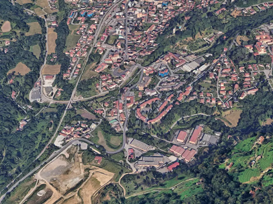 Immagine 9 di Negozio in vendita  in Via Cava di Sopra a Caprino Bergamasco
