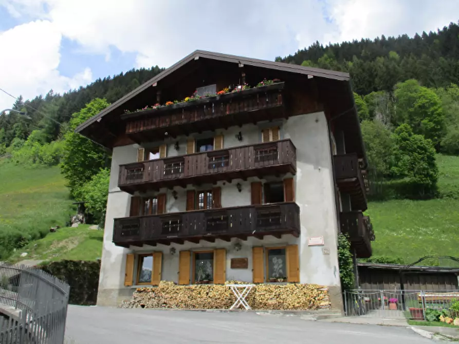 Immagine 2 di Appartamento in vendita  in Via Manina a Vilminore Di Scalve