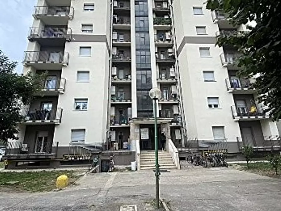 Immagine 1 di Appartamento in vendita  in Viale degli Oleandri a Verdellino