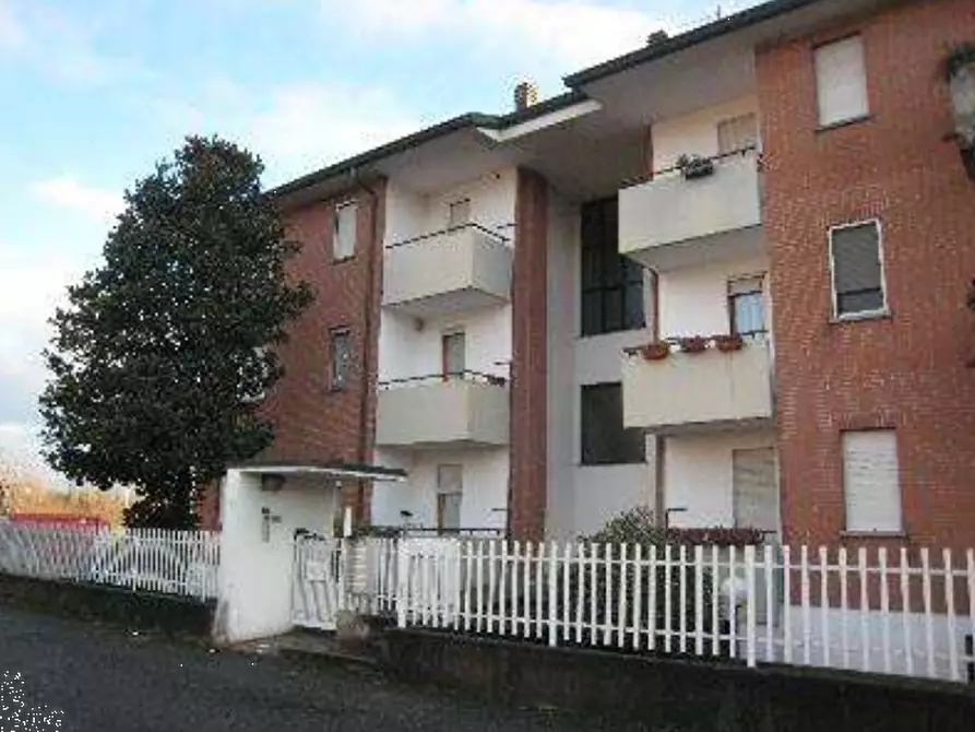 Immagine 2 di Appartamento in vendita  in Via Pirandello  a Lentate Sul Seveso