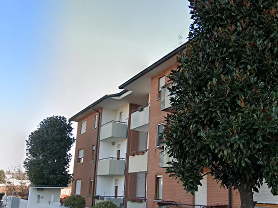 Immagine 5 di Appartamento in vendita  in Via Pirandello  a Lentate Sul Seveso