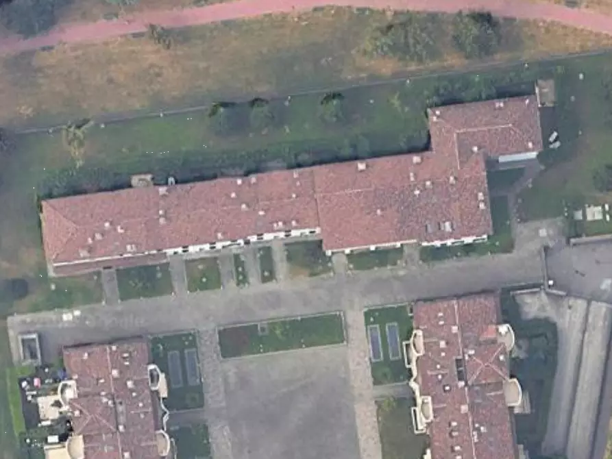 Immagine 4 di Garage in vendita  in Via Piero Calamandrei a Cologno Monzese