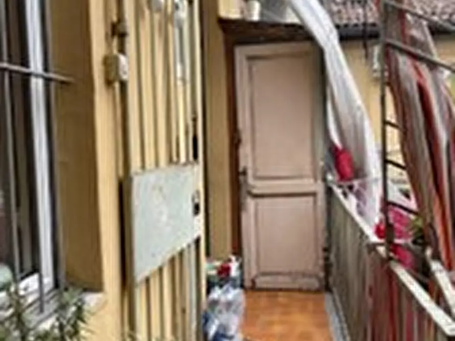 Immagine 3 di Appartamento in vendita  in Via Napione  a Torino