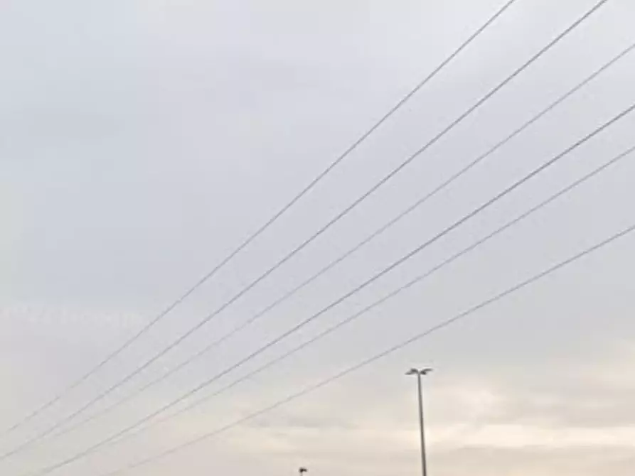 Immagine 5 di Negozio in vendita  in Via Montebelluna di Salvarosa a Castelfranco Veneto