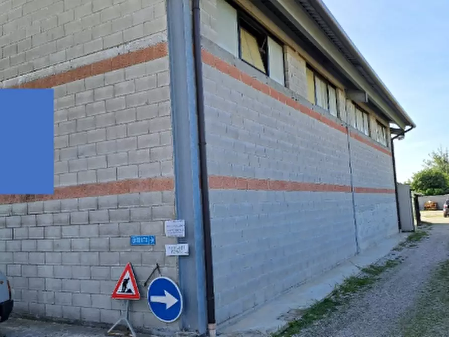 Immagine 3 di Magazzino in vendita  in Via degli Alpini a Arcade