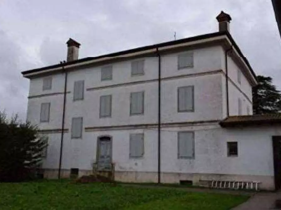Immagine 4 di Villa in vendita  in Via Dante Alighieri a Farra D'isonzo