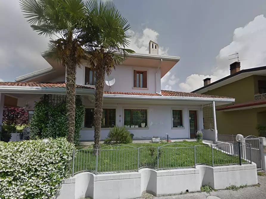 Immagine 14 di Villa in vendita  in Via Bando a Porpetto