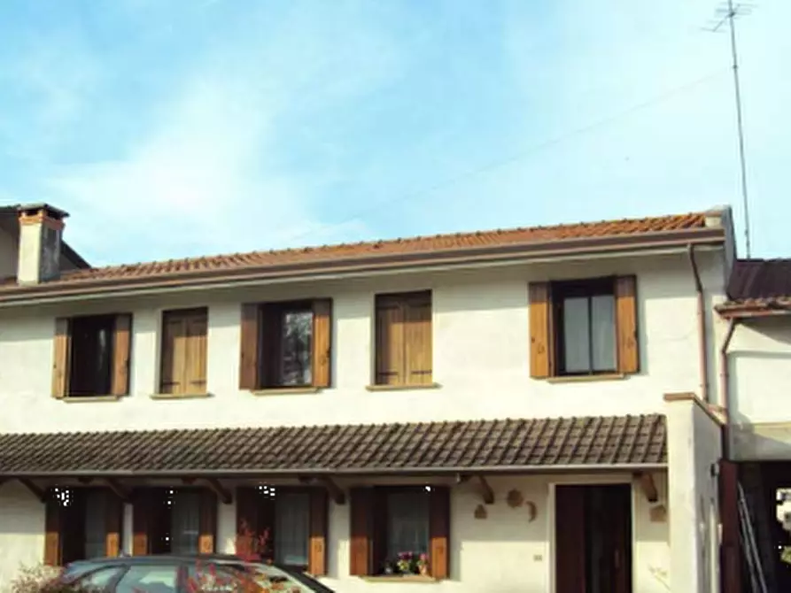 Immagine 5 di Porzione di casa in vendita  in Via Castella a Mansuè