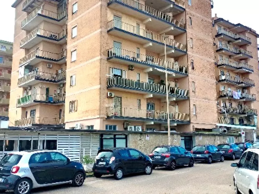 Immagine 3 di Appartamento in vendita  in Viale delle Camelie a Castel Volturno