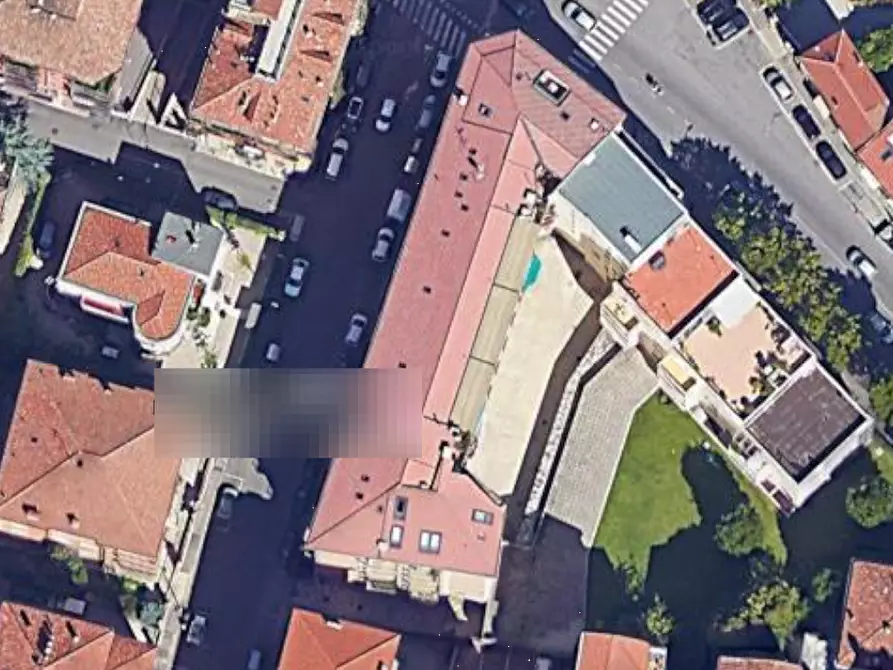 Immagine 6 di Negozio in vendita  in Via Cefalonia a Verona