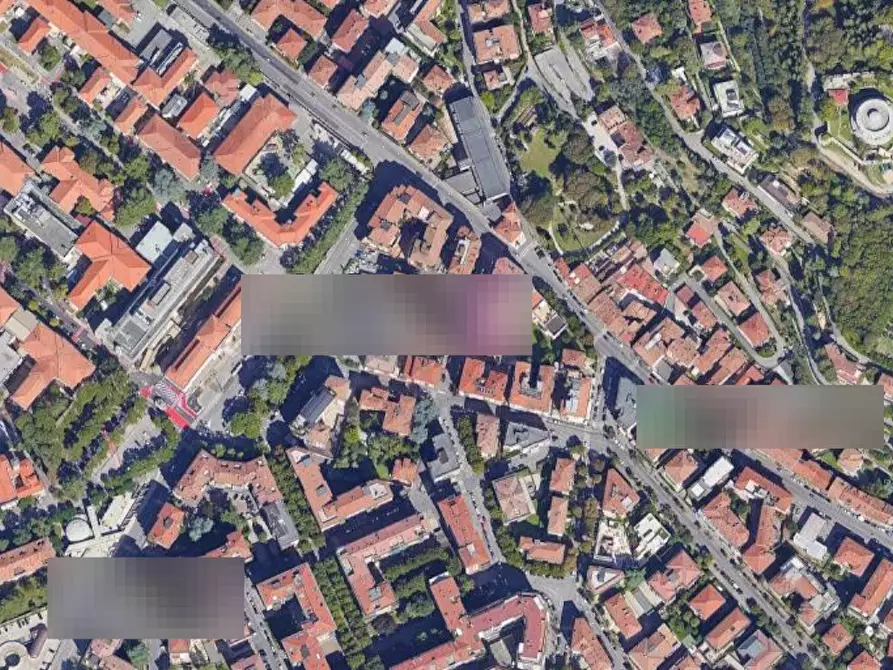 Immagine 10 di Negozio in vendita  in Via Cefalonia a Verona