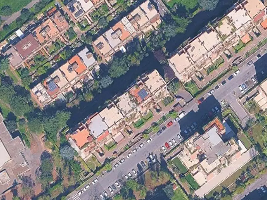 Immagine 14 di Appartamento in vendita  in Via dell'Orsa Maggiore a Roma