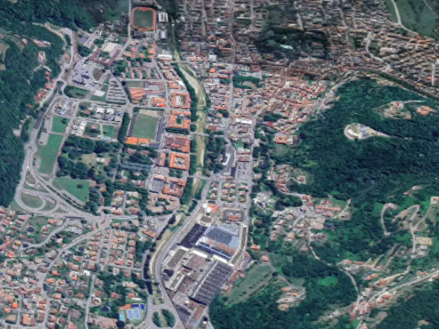 Immagine 9 di Garage in vendita  in Via Duca D'Aosta  a Valdagno