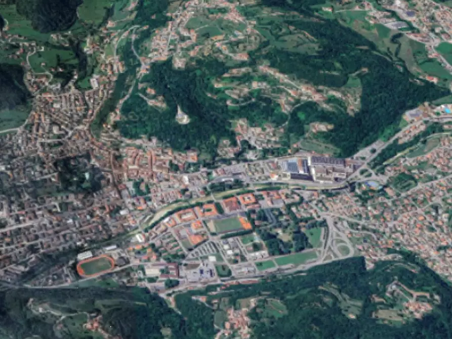 Immagine 13 di Garage in vendita  in Via Duca D'Aosta  a Valdagno