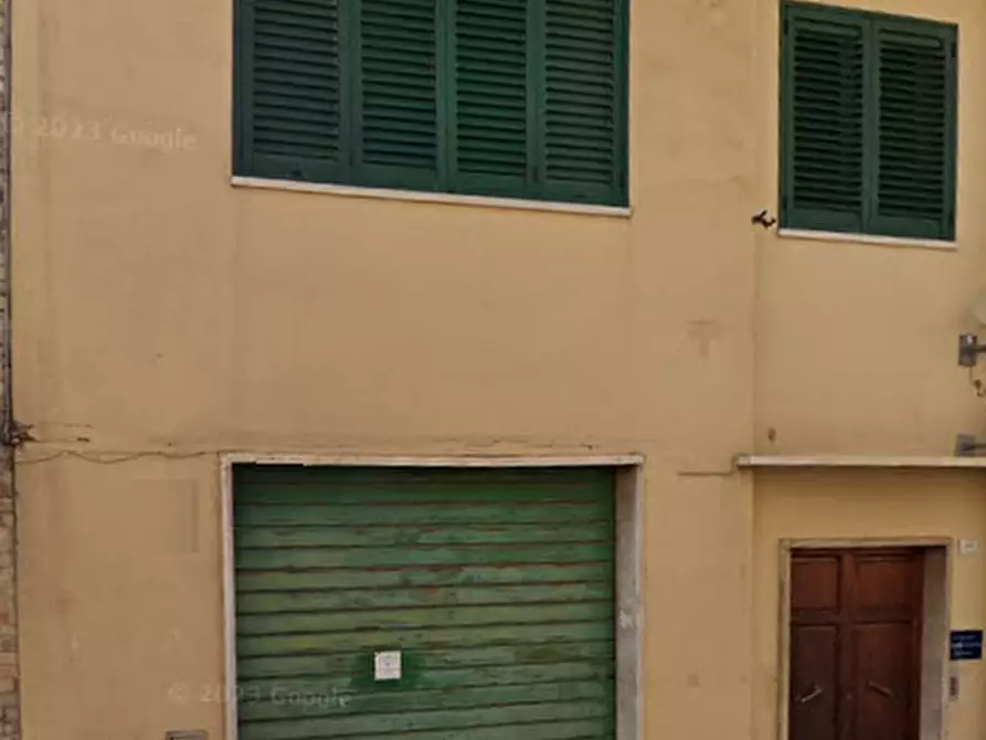 Immagine 1 di Negozio in vendita  in Via Giuseppe Garibaldi  a Ponzano Di Fermo