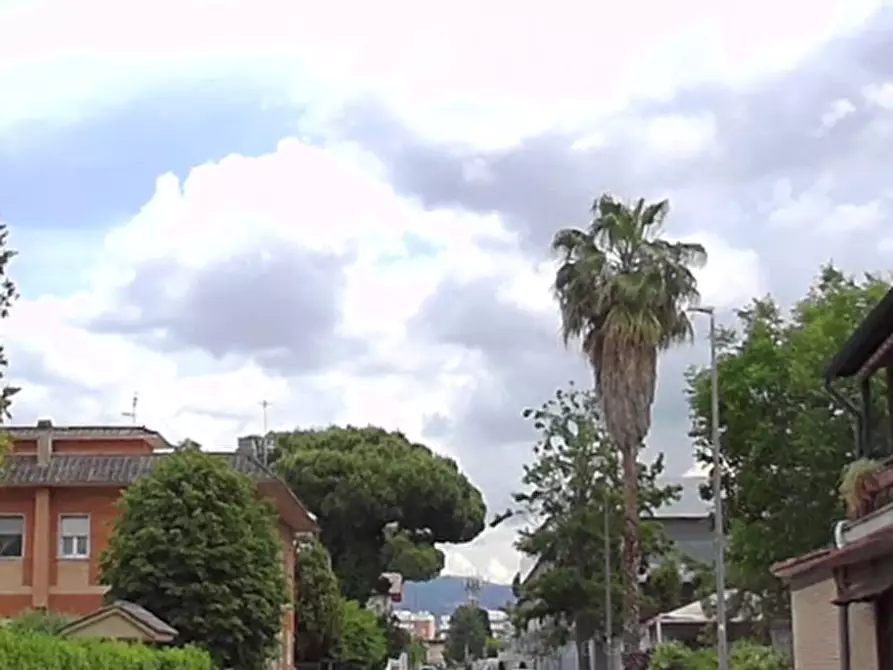 Immagine 10 di Magazzino in vendita  in Via Leopoldo Micucci, a Roma