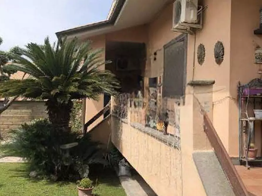 Immagine 2 di Casa bifamiliare in vendita  in Via Antonio Viri a Roma