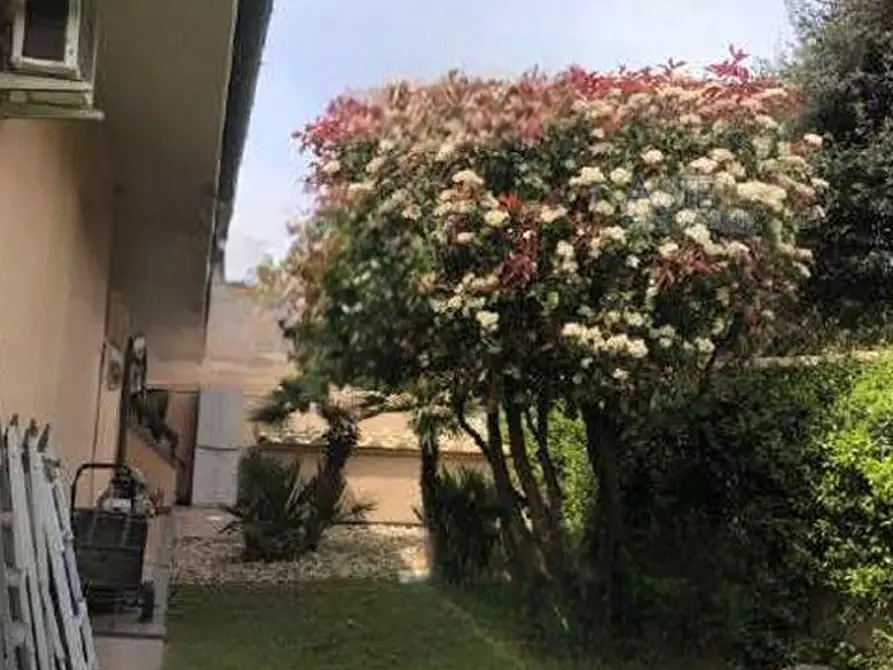 Immagine 3 di Casa bifamiliare in vendita  in Via Antonio Viri a Roma