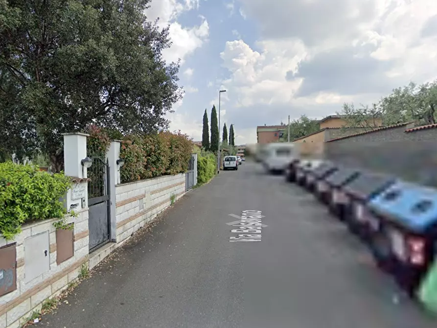 Immagine 10 di Appartamento in vendita  in Via Balsorano a Roma