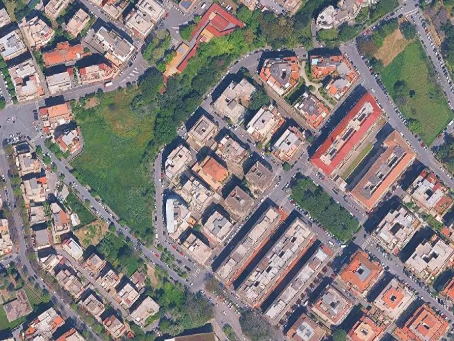 Immagine 11 di Negozio in vendita  in Via Federico Jorini a Roma