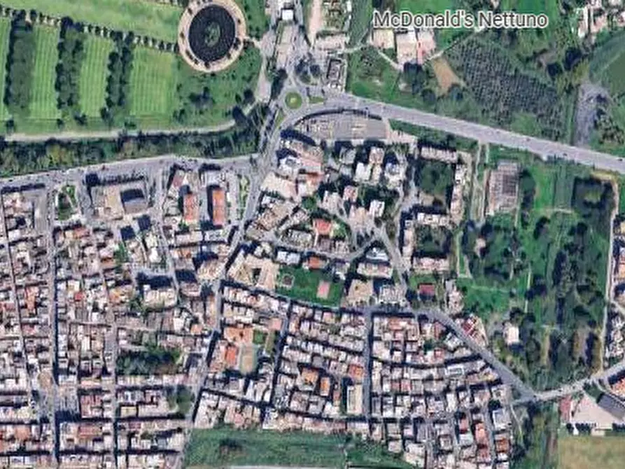 Immagine 6 di Magazzino in vendita  in Via Santa Maria a Nettuno