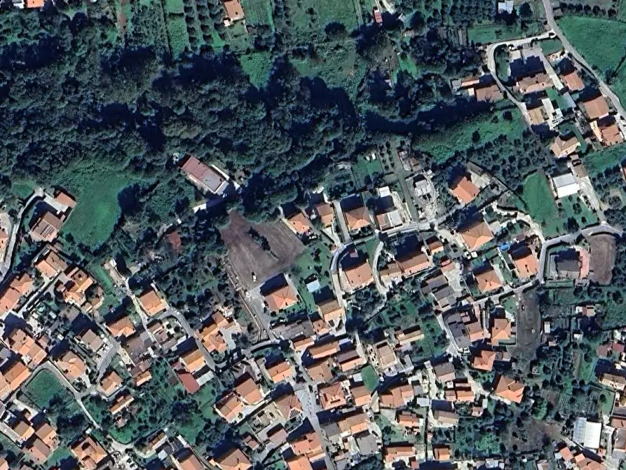 Immagine 15 di Appartamento in vendita  in Piazza Ugo la Malfa a Lariano