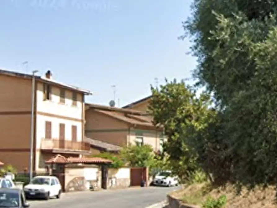 Immagine 9 di Negozio in vendita  in Via di Casal Morena a Roma