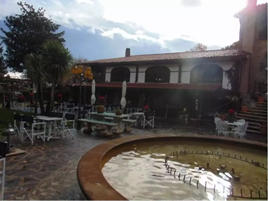 Immagine 3 di Negozio in vendita  in Via Maremmana III a Montecompatri