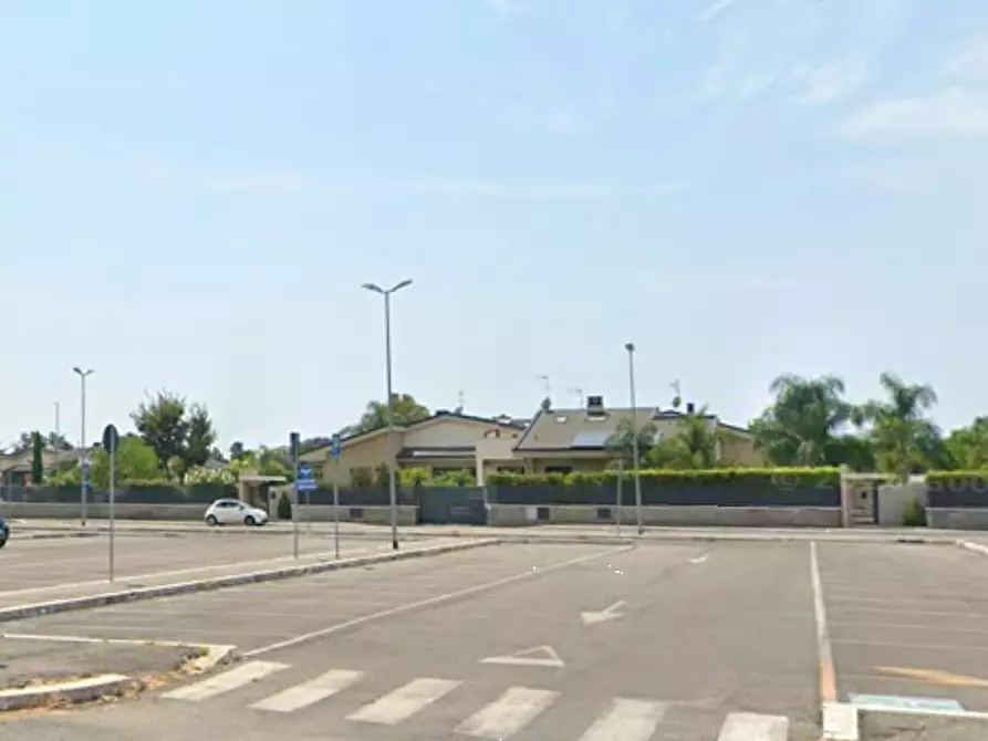 Immagine 25 di Appartamento in vendita  in V. Giovanni Macchia a Roma