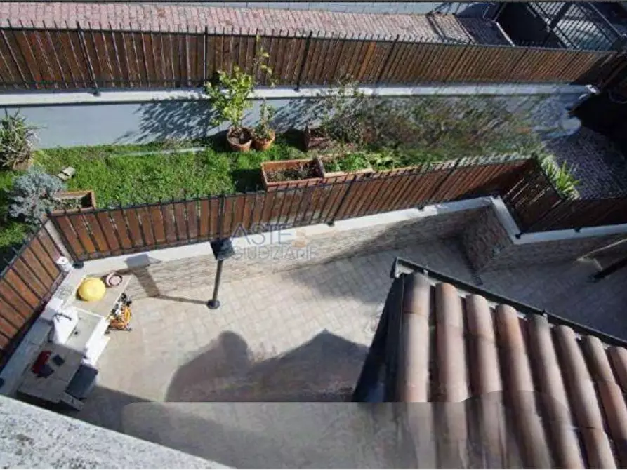 Immagine 6 di Villa in vendita  in Via Palmoli a Roma