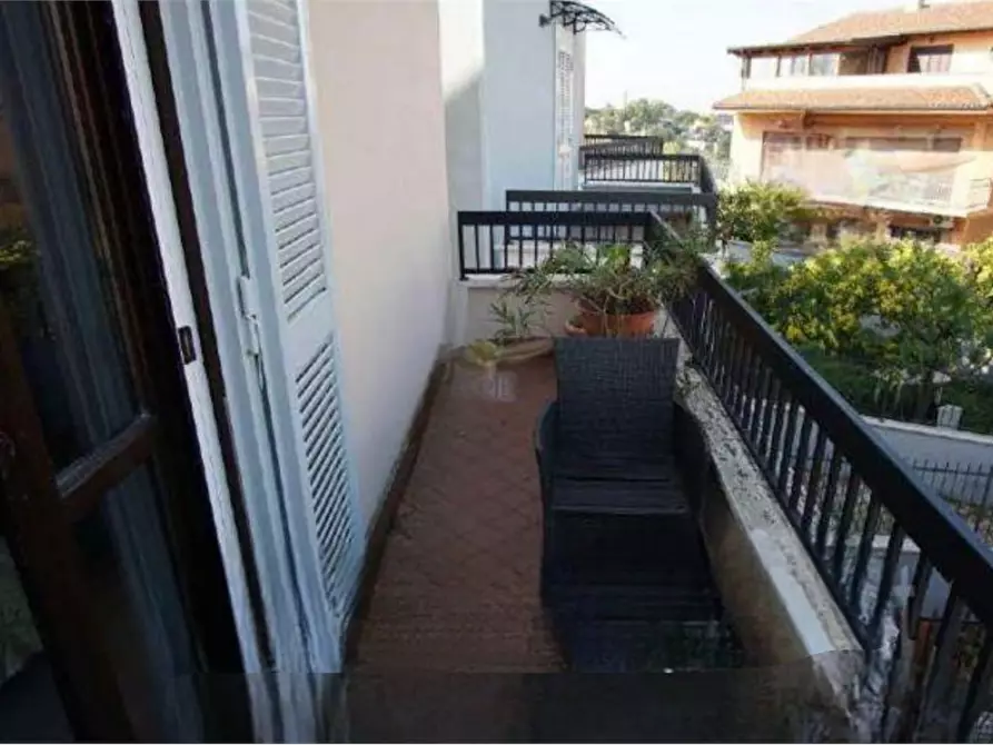 Immagine 8 di Villa in vendita  in Via Palmoli a Roma