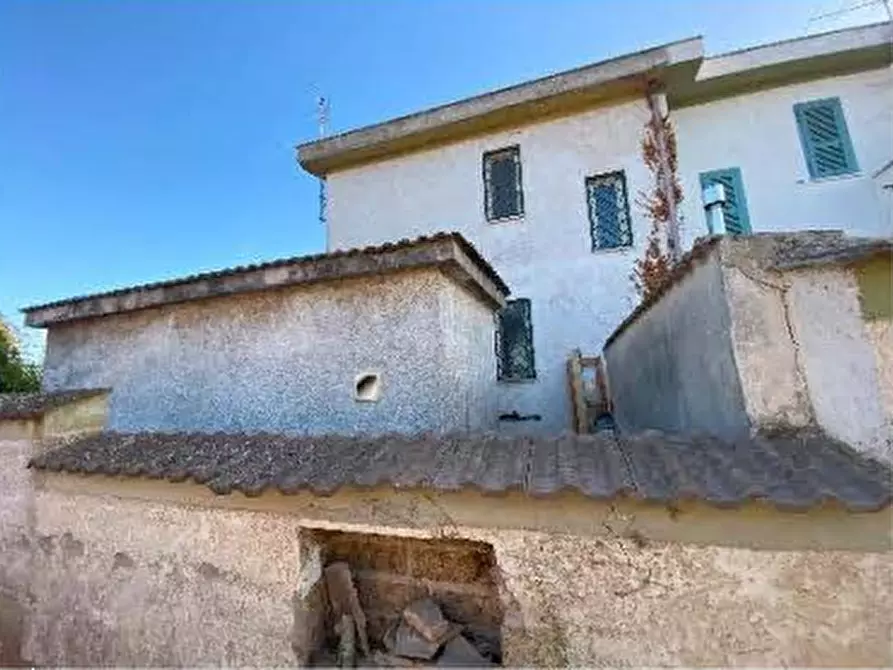 Immagine 2 di Villa in vendita  in Via jenne a Anzio