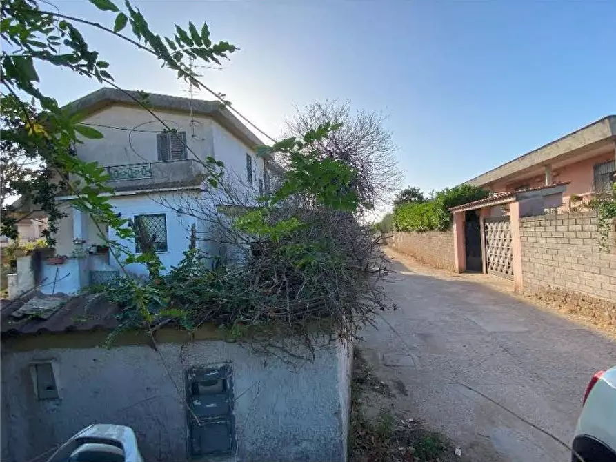 Immagine 12 di Villa in vendita  in Via jenne a Anzio