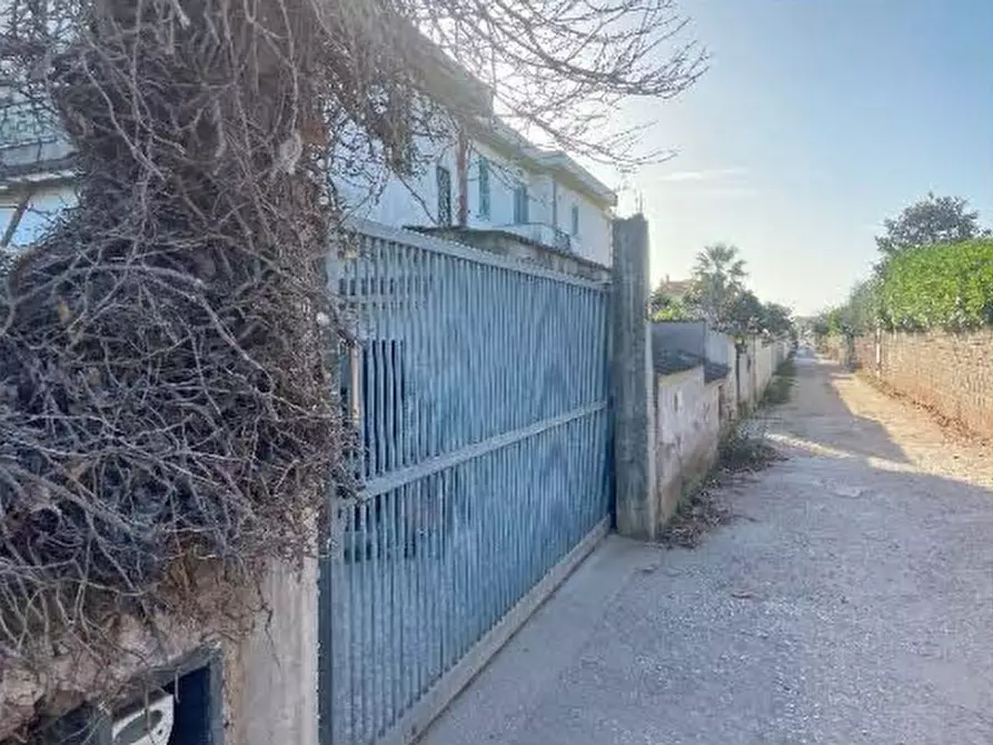 Immagine 15 di Villa in vendita  in Via jenne a Anzio
