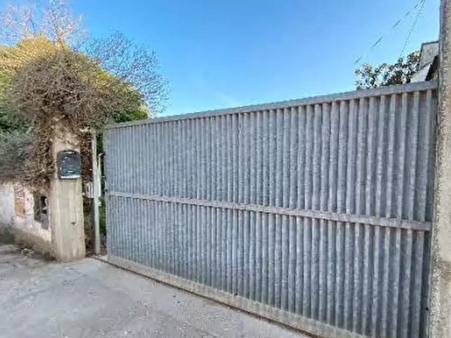 Immagine 21 di Villa in vendita  in Via jenne a Anzio
