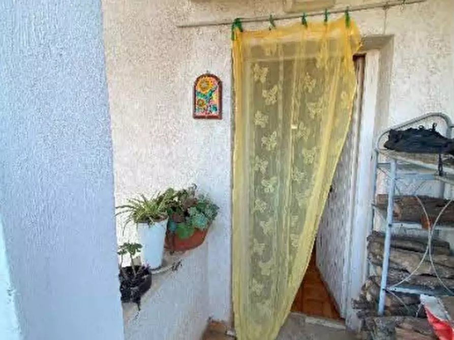 Immagine 26 di Villa in vendita  in Via jenne a Anzio