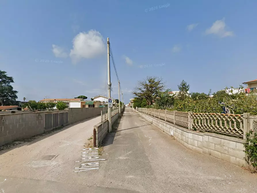Immagine 42 di Villa in vendita  in Via jenne a Anzio