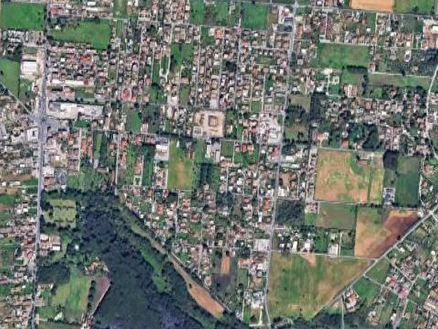 Immagine 44 di Villa in vendita  in Via jenne a Anzio