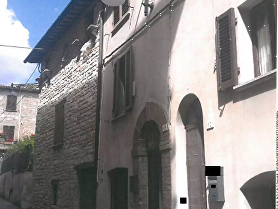 Immagine 1 di Appartamento in vendita  in Via Ronconi a Sigillo