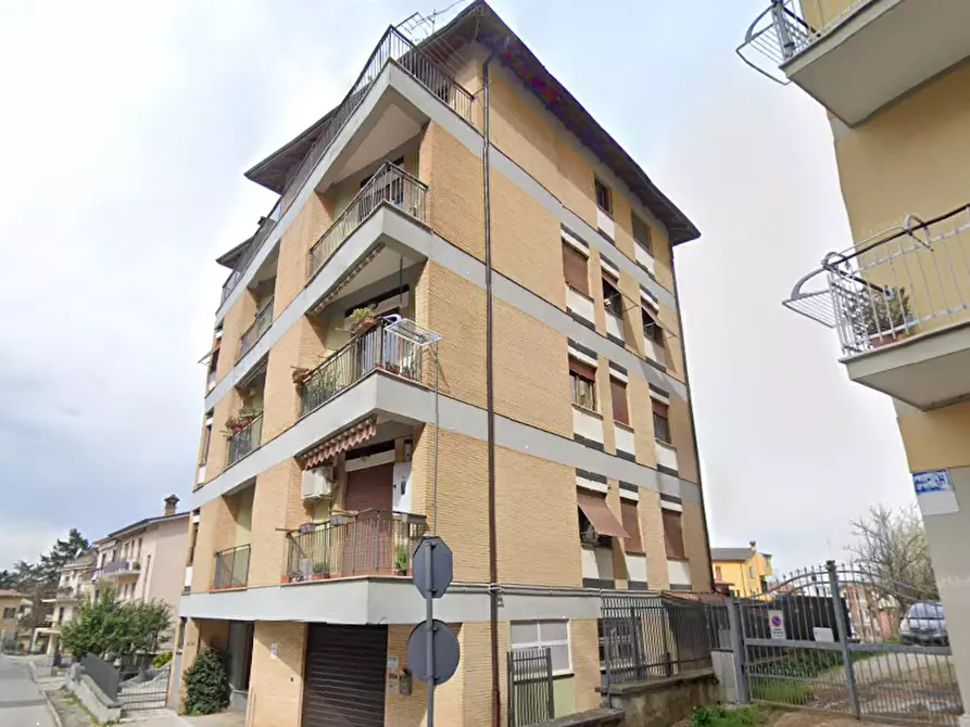 Immagine 4 di Appartamento in vendita  in Via Giuseppe di Vittorio a Artena