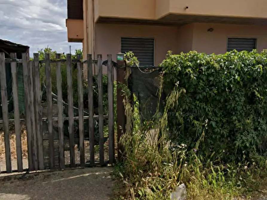 Immagine 5 di Negozio in vendita  in Via Roascio a Roma