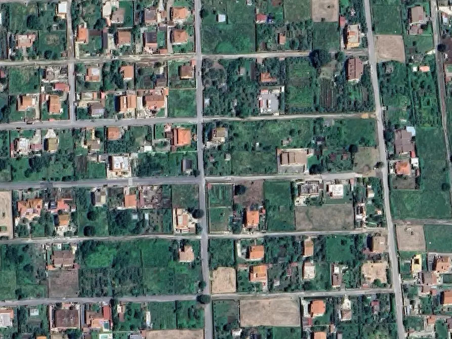 Immagine 17 di Negozio in vendita  in Via Roascio a Roma