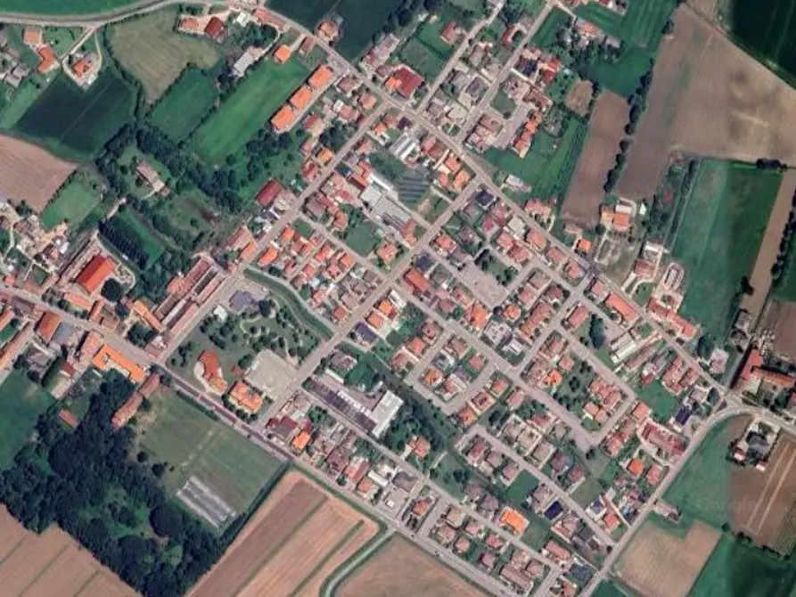Immagine 12 di Appartamento in vendita  in Via Alcide de Gasperi a San Pietro Di Morubio