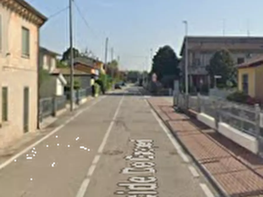 Immagine 15 di Appartamento in vendita  in Via Alcide de Gasperi a San Pietro Di Morubio
